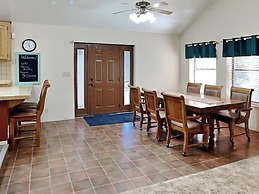 Quiet Mountain Hideaway