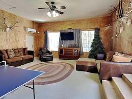 Quiet Mountain Hideaway