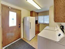 Quiet Mountain Hideaway