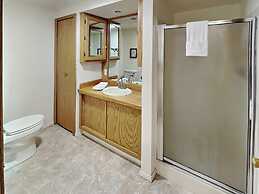 Quiet Mountain Hideaway