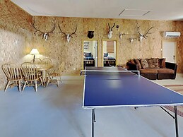 Quiet Mountain Hideaway