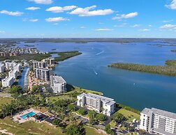 Palms of Bay Beach 4F