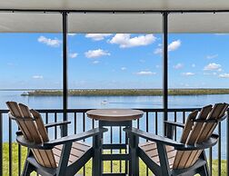 Palms of Bay Beach 4F