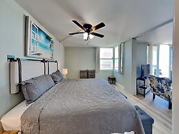 Estero Beach & Tennis by VTrips