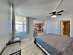 Estero Beach & Tennis by VTrips