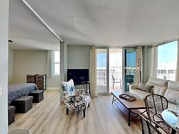 Estero Beach & Tennis by VTrips