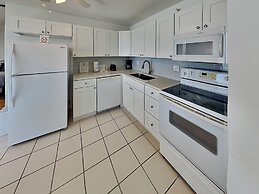 Estero Beach & Tennis by VTrips