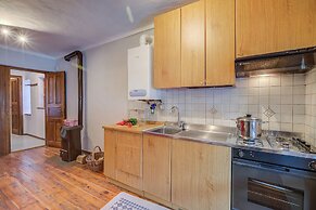 Lidia’s Lodge Apartment