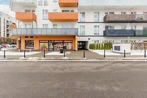 Loft Apartment With Parking by Renters