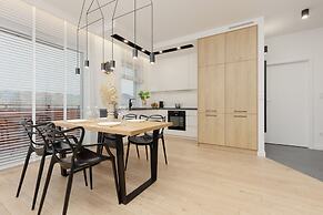 Loft Apartment With Parking by Renters