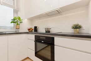 Loft Apartment With Parking by Renters