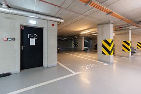 Loft Apartment With Parking by Renters