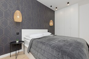 Loft Apartment With Parking by Renters