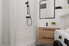 Apartment Near Royal Castle by Renters