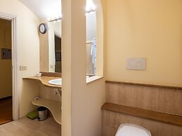 Porta Pia Elegant Two Bedroom