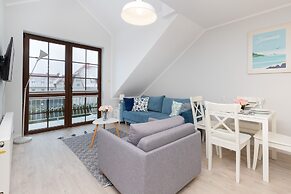 Bright Apartment in Debki by Renters