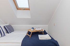 Bright Apartment in Debki by Renters