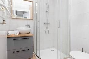 Bright Apartment in Debki by Renters