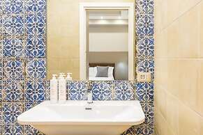 Colonna Apartment 4 by Wonderful Italy