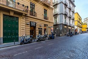 Colonna Apartment 4 by Wonderful Italy