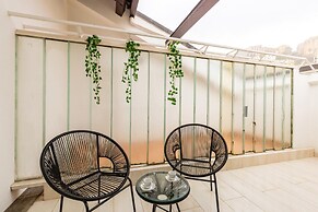 Colonna Apartment 2 by Wonderful Italy