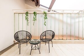 Colonna Apartment 2 by Wonderful Italy