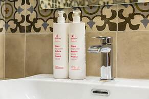 Colonna Apartment 3 by Wonderful Italy