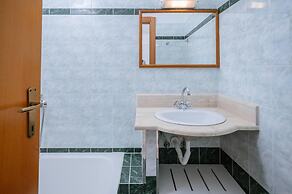 Dionysos Apartments and Studios