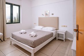 Dionysos Apartments and Studios