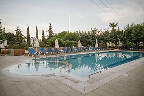 Dionysos Apartments and Studios