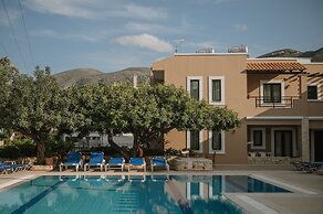 Dionysos Apartments and Studios