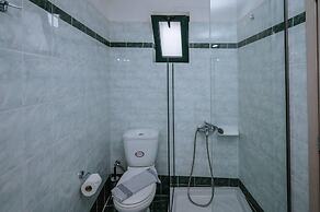 Dionysos Apartments and Studios