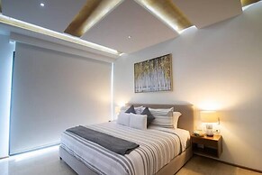 Downtown Playa Apartments Infinity Pool