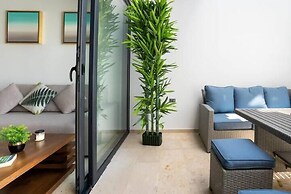 Downtown Playa Apartments Infinity Pool