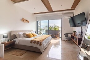 Downtown Playa Apartments Infinity Pool