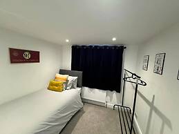 Modern 5-bed House in London Close Excel - Big Ben