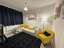 Modern 5-bed House in London Close Excel - Big Ben