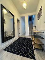 Modern 5-bed House in London Close Excel - Big Ben