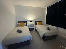 Modern 5-bed House in London Close Excel - Big Ben