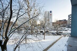 Zielińskiego Apartment by Renters