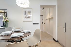 Zielińskiego Apartment by Renters