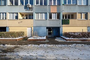 Zielińskiego Apartment by Renters