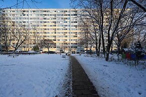 Zielińskiego Apartment by Renters