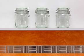 5th Floor Apartment in Warsaw by Renters