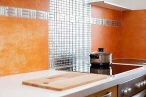 5th Floor Apartment in Warsaw by Renters