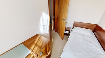 Klaudia's Hotel & Restaurant