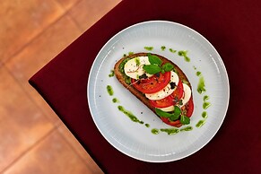 Klaudia's Hotel & Restaurant