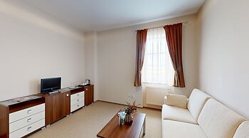 Klaudia's Hotel & Restaurant