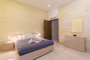 Maltese Stone Apt 100mt From Sea Sliema