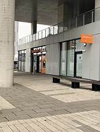 Immaculate 1-bed Apartment on the 26th Floor